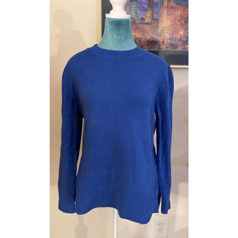 Banana republic pull over sweater
Excellent condition 
Size Medium￼